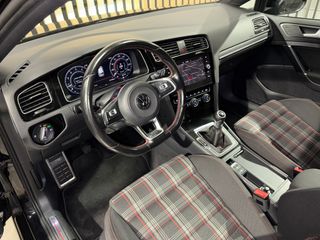 Volkswagen Golf GTI Performance 2.0 TSI 245 cv