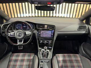 Volkswagen Golf GTI Performance 2.0 TSI 245 cv