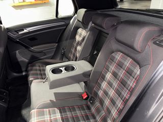 Volkswagen Golf GTI Performance 2.0 TSI 245 cv