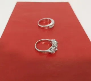 Lote 2 anillos plateados