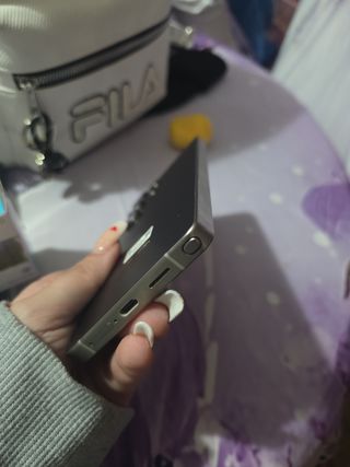 Samsung Galaxy S25 Ultra poco uso