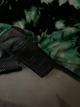 Top H&M x No Fear manga larga