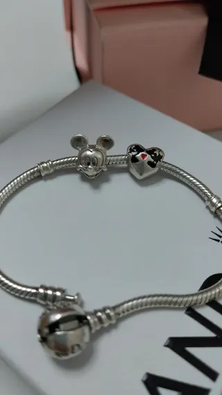 2 charm Pandora Disney Minnie y Mickey