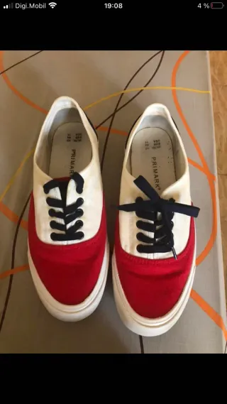 Zapatillas Primark rojas y blancas talla 44