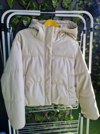Anorak beige con capucha