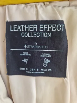 Anorak beige con capucha