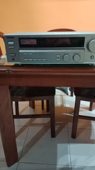 Amplificador kenwood Plata