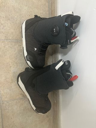 Tabla Snow Help, Fijaciones y Botas Burton Step On