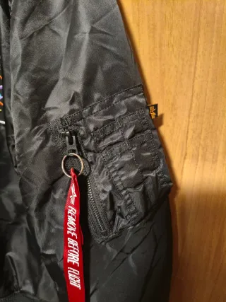 Chaqueta Bomber Alpha Industries MA-1 VF Hood