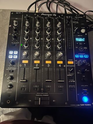 Pioneer DJM-750MK2 Mesa Mezclas DJ