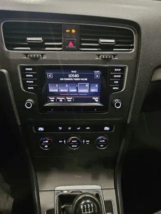 Volkswagen Golf VII 1.6 TDI 105cv