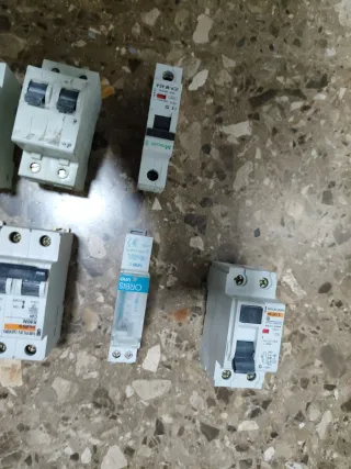 Kit de interruptores automáticos