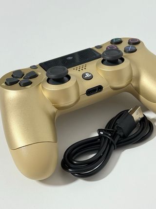 MANDO DUALSHOCK 4 DORADO - NUEVO