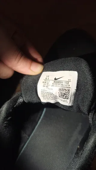 Nike Revolution 42 Negro Blanco