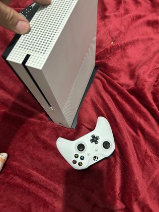 Xbox One S Blanca