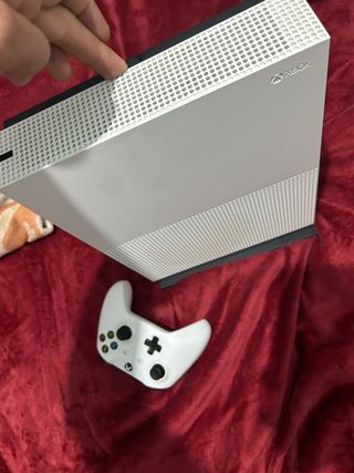 Xbox One S Blanca