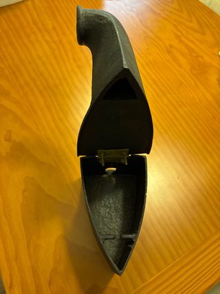 Plancha de hierro antigua