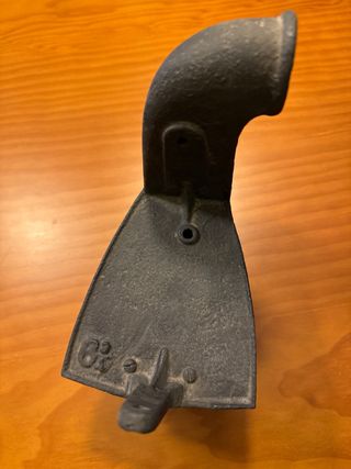 Plancha de hierro antigua