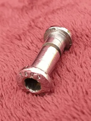 Cierre Tija Zeus NOS -Tornillos-