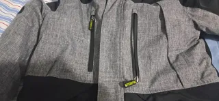 Abrigo niño negro y gris