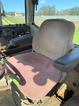 Tractor John Deere 6820