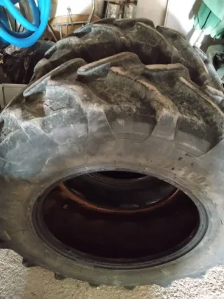 Ruedas de tractor 380/70-R24