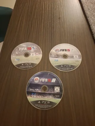 Lotto 3 videogiochi sony PS3 FIFA 10, 15, 16