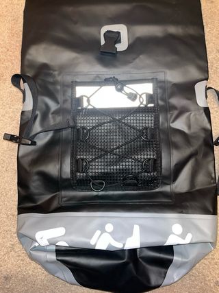 Mochila impermeable negra