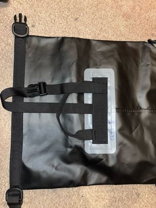 Mochila impermeable negra