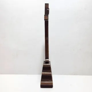 Antica croce da tavolo in legno e madreperla