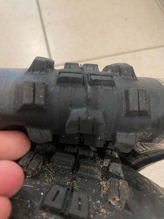 Cubierta Maxxis Minion DHR 29x2.40 WT