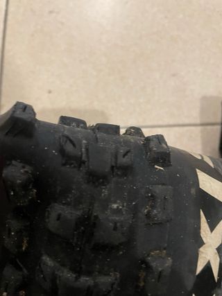 Cubierta Maxxis Minion DHR 29x2.40 WT