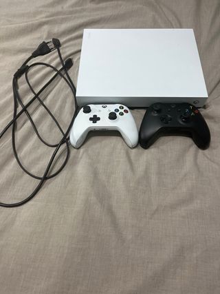 Xbox One Series X + FC26 y FC25