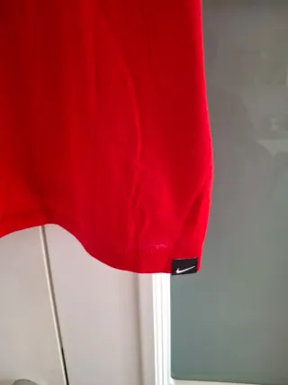 Camiseta tirantes Nike roja