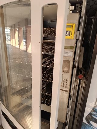 Latero Vendo y expendedora Wurlitzer 1000