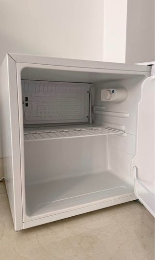 Mini nevera Cecotec 46L - Clase E