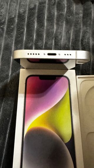 iPhone 14 128GB blanco - Batería 80% Negociable