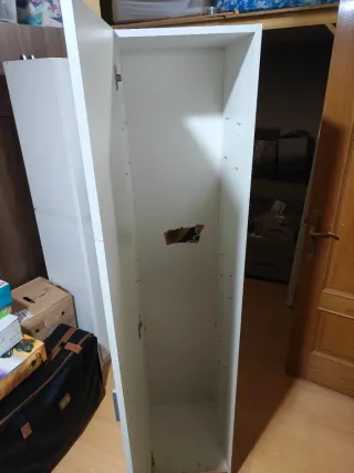 Armario baño beige y blanco