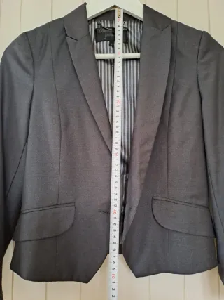 Americana de vestir para mujer en color gris (no m