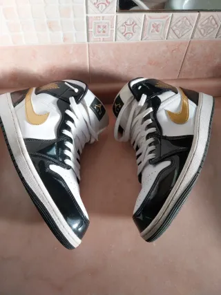 Scarpe Nike Air Jordan 1 Mid