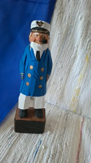 Marinheiro em Madeira Pintado