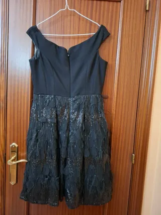 Vestido fiesta lentejuelas y plumas