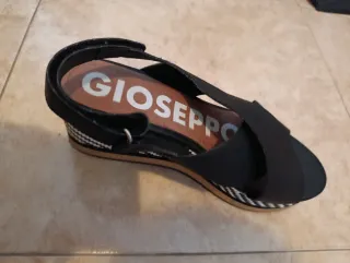 Zapatillas Gioseppo plataforma negras