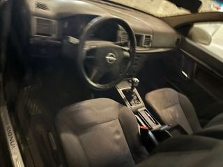 Opel Signum 2003