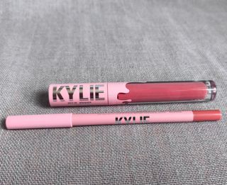 Set maquillaje Velvet Lip Kit de Kylie Cosmetics