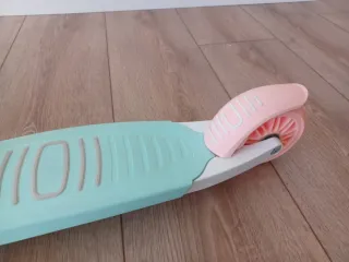 Patinete Oxelo B1500 2-5 años. Ruedas con luces.