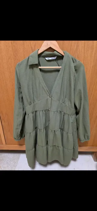 Vestido verde de Zara – 10€