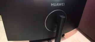 Huawei MateView GT 34 con Barra de Sonido RGB