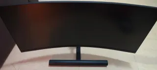 Huawei MateView GT 34 con Barra de Sonido RGB
