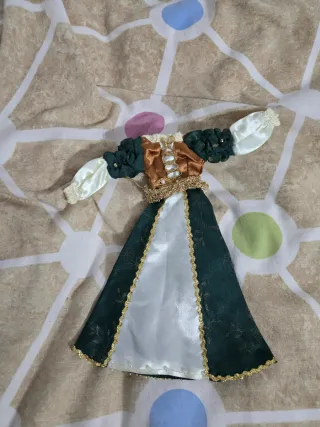 Lote deMuñeca Barbie Rota 1966 con Ropa